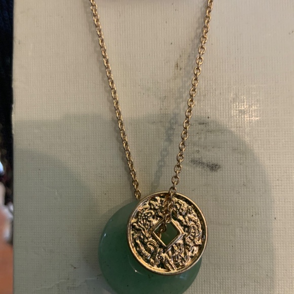 I AM MUST HAVE GOLD PLATED AVENTURINE CHINESE COIN Necklace & Earrings - Picture 2 of 4